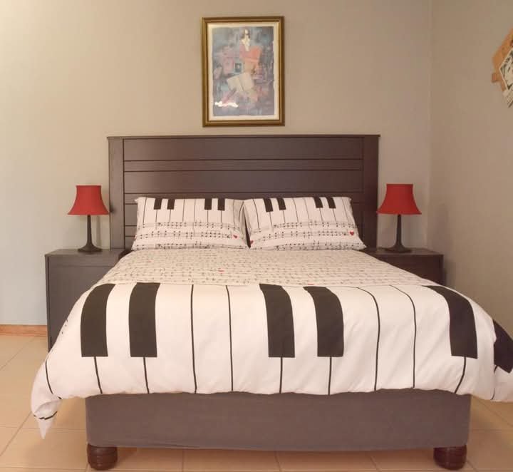 6 Bedroom Property for Sale in Colesberg Northern Cape